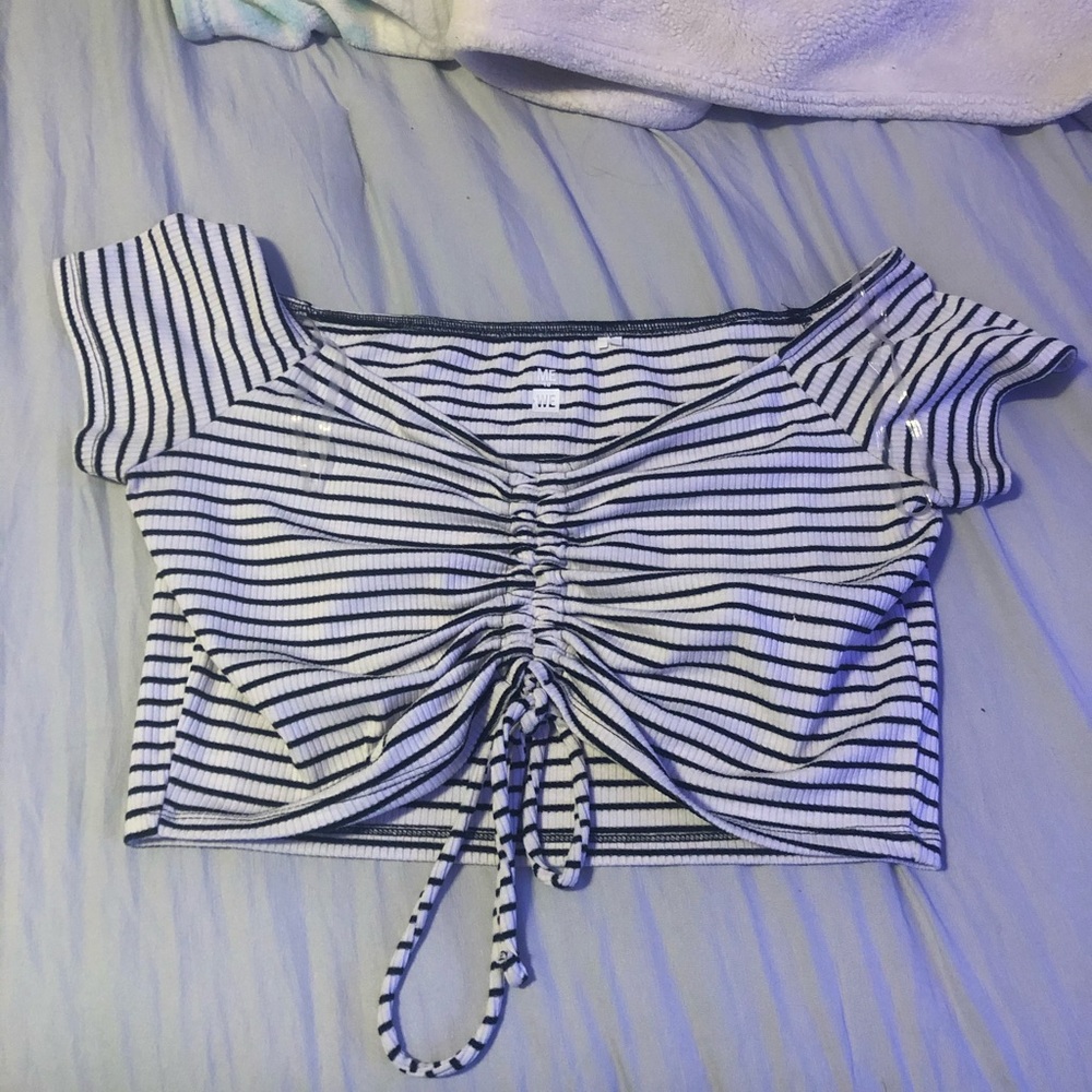 Off the shoulder sinched top